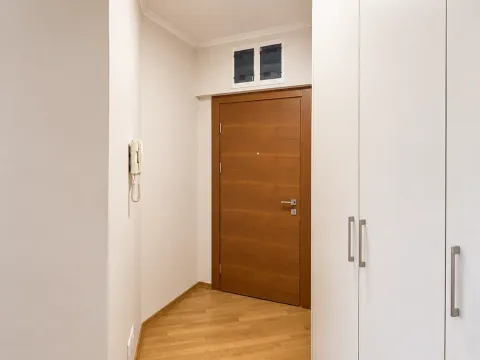 Prodaja, jednosoban stan, 50m², Centar, Podgorica - image 6