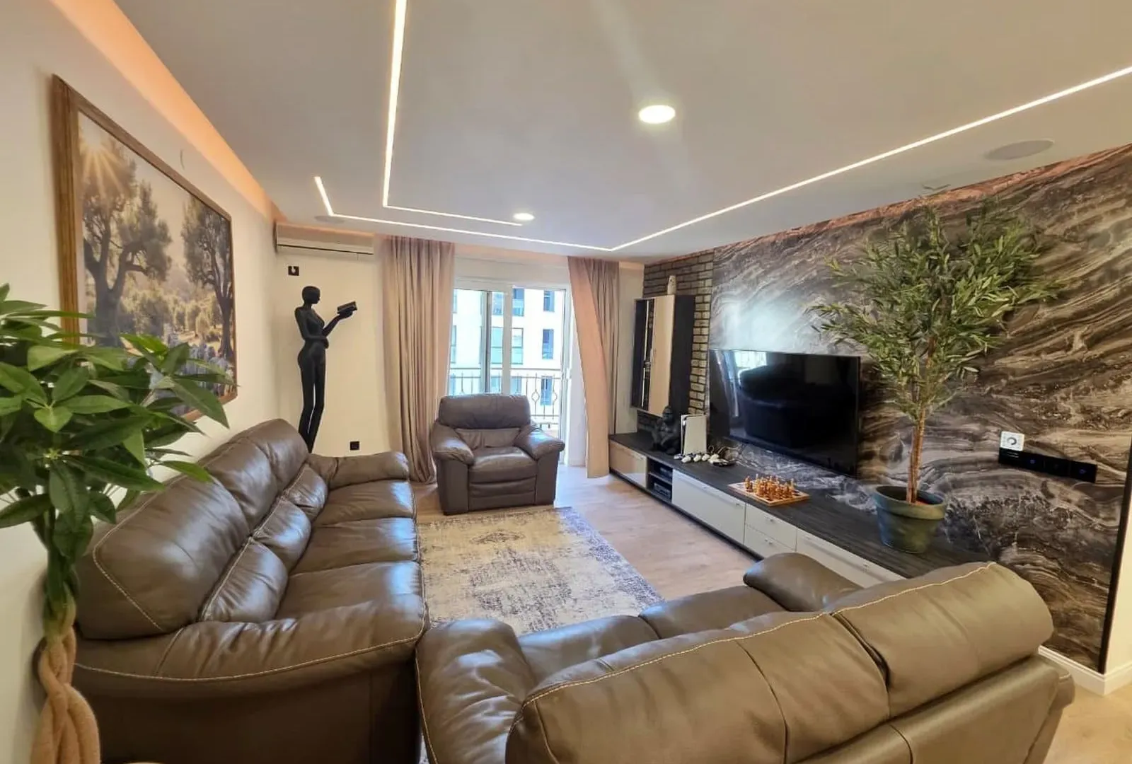 Sale, four bedroom apartment, 107m², Bečići, Budva