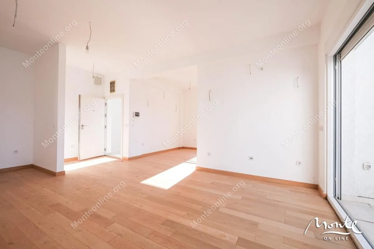 Prodaja, dvosoban stan, 66m², Tivat, Crna Gora