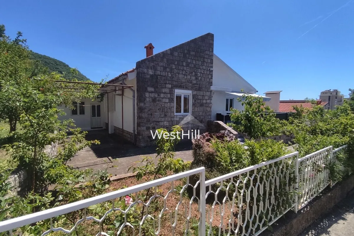 Sale, house, 210m², Petrovac, Budva