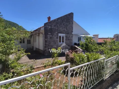 Sale, house, 210m², Petrovac, Budva - image 1