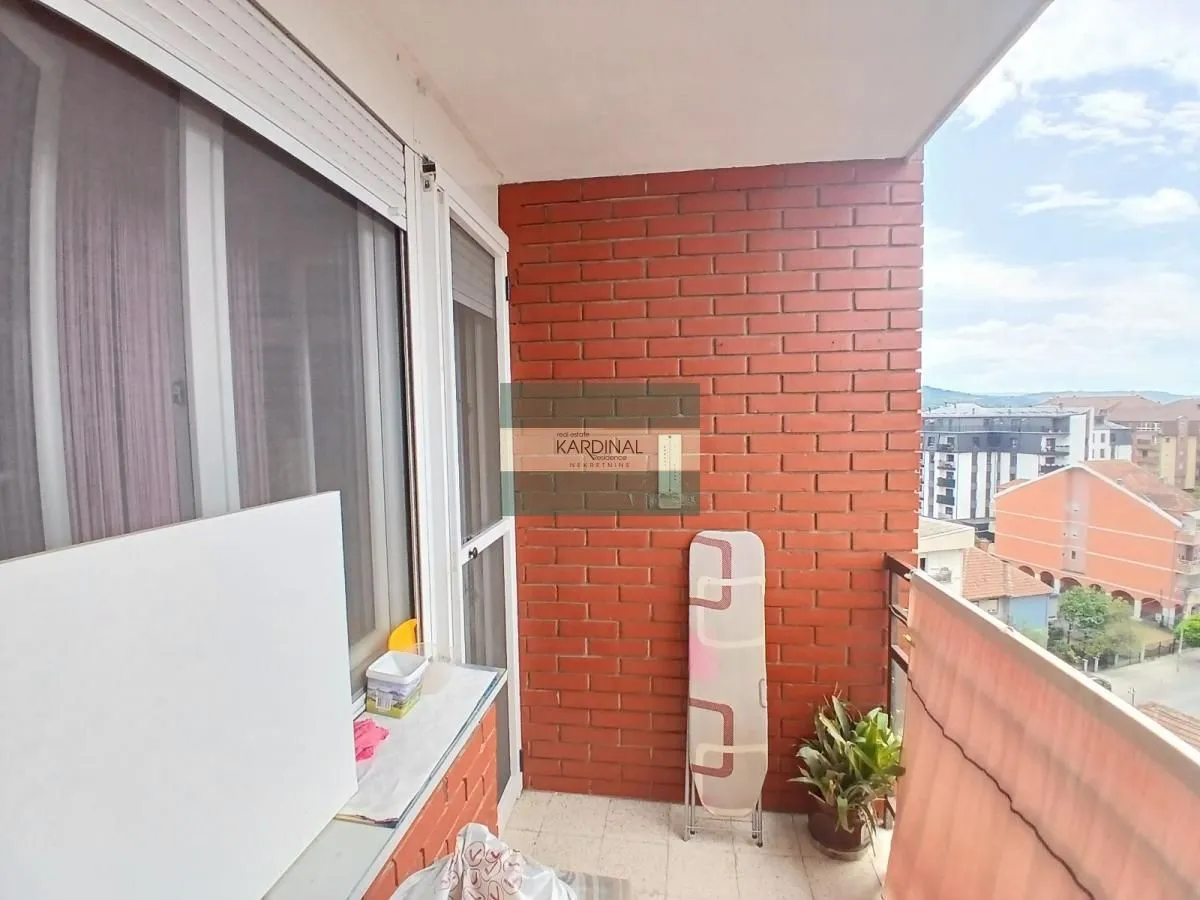 Prodaja, trosoban stan, 73m², Centar, Jagodina