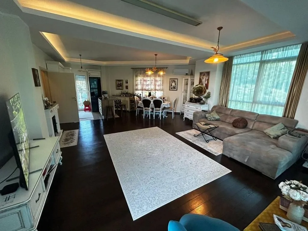 Prodaja, dvosoban stan, 88m², Bečići, Budva