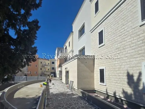 Sale, apartment, 37m², Luštica Bay, Tivat - image 2