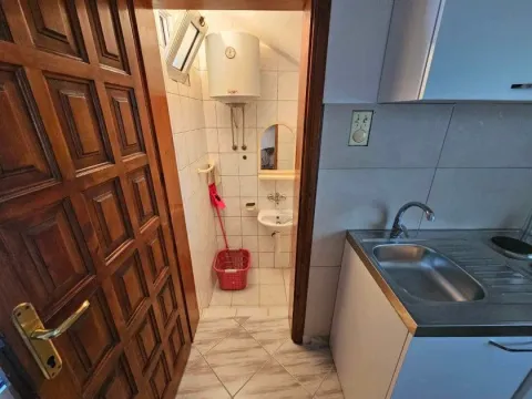 Rent, studio apartment, 20m², Bjeliši, Bar - image 7