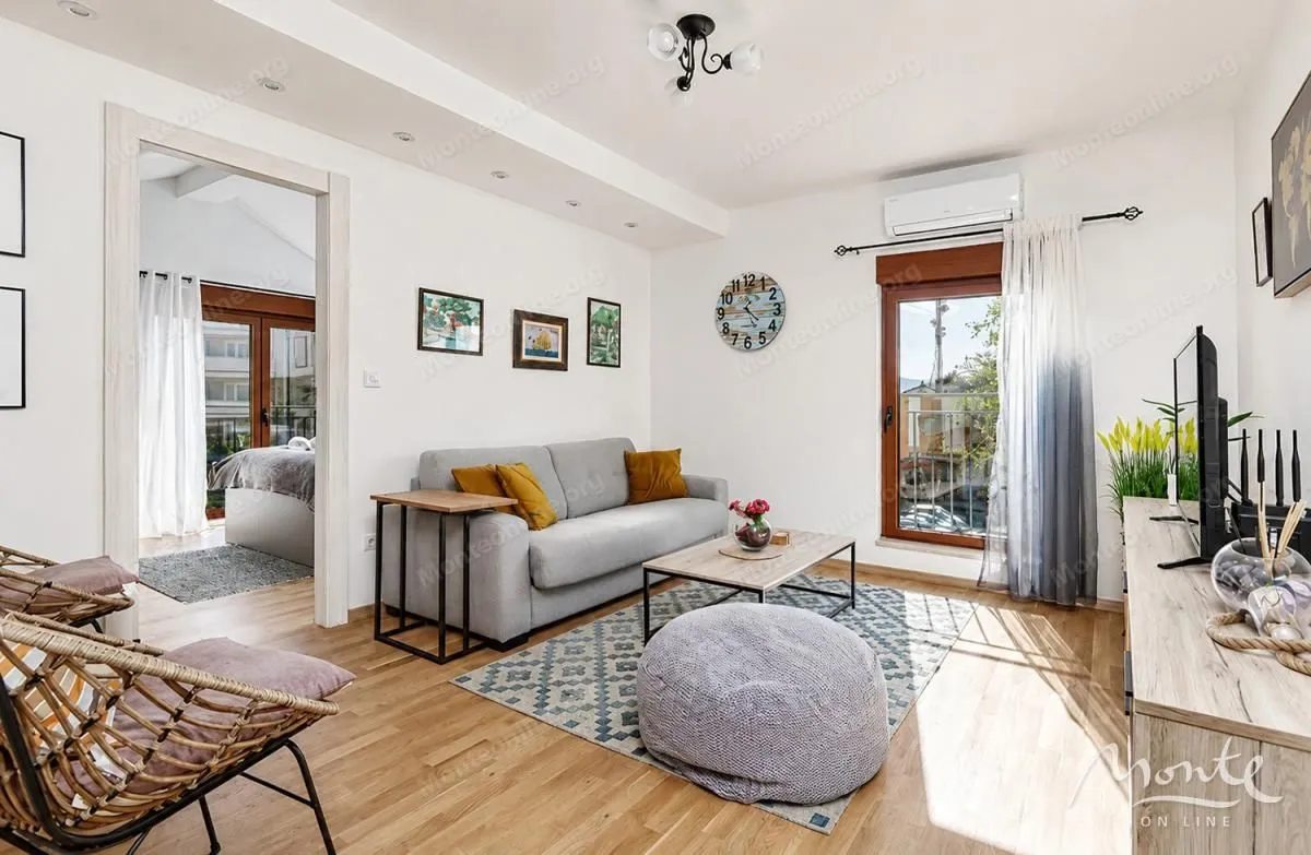 Sale, one bedroom apartment, 42m², Centar, Tivat