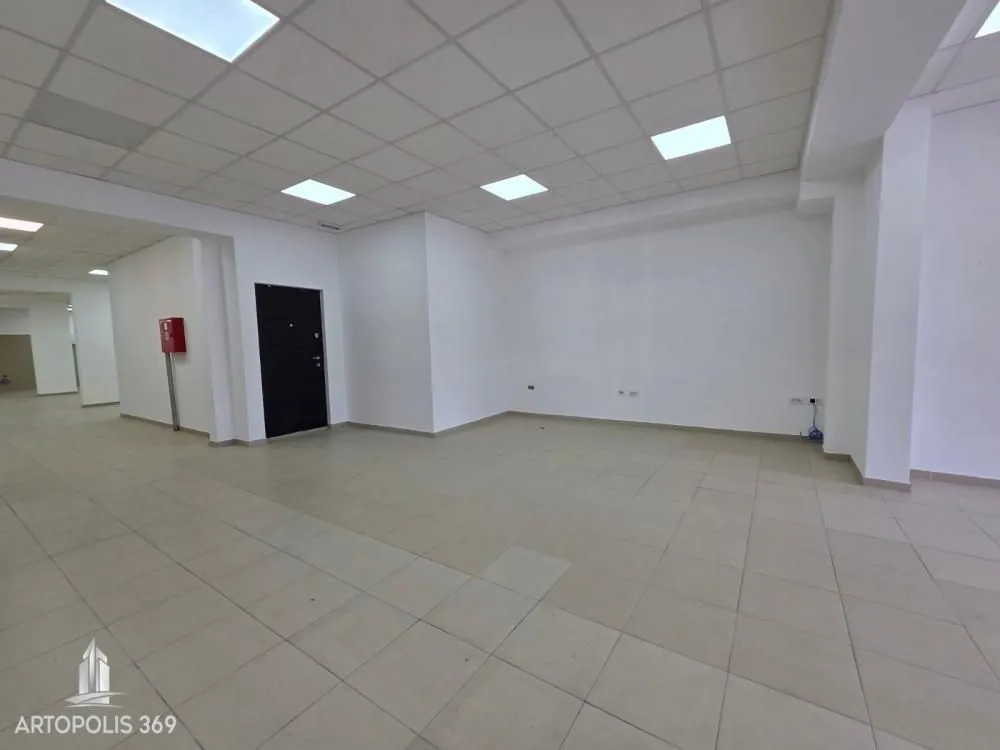 Rent, office space, 310m², Dušanovac, Voždovac Sve Podlokacije