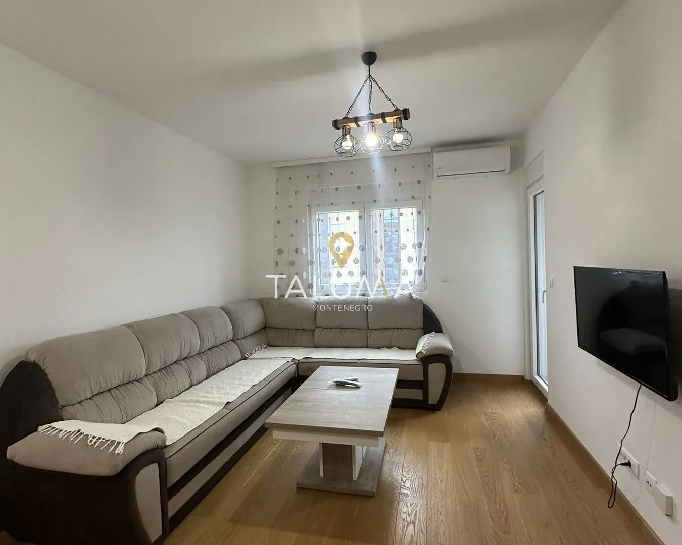 Izdavanje, jednosoban stan, 46m², City Kvart, Podgorica