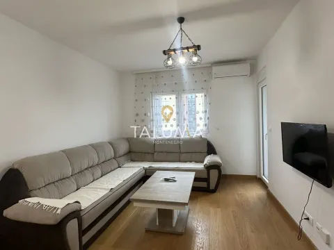 Izdavanje, jednosoban stan, 46m², City Kvart, Podgorica