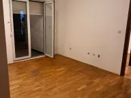 Izdavanje, jednosoban stan, 43m², Stari Aerodrom, Podgorica - image 2