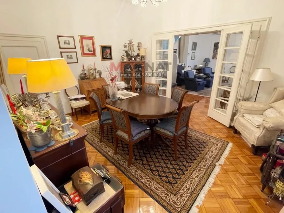 Sale, house, 230m², Senjak, Beograd