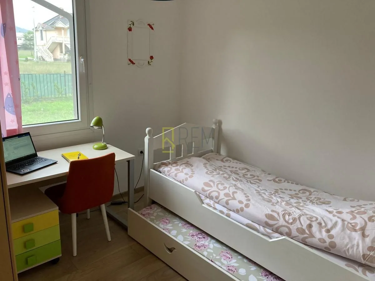 Rent, house, 128m², Podgorica, Crna Gora