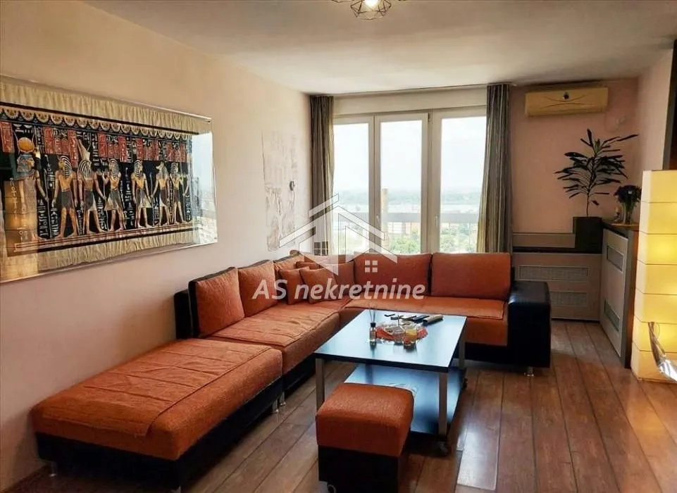 Rent, four bedroom apartment, 115m², Hala Pionir, Palilula Sve Podlokacije