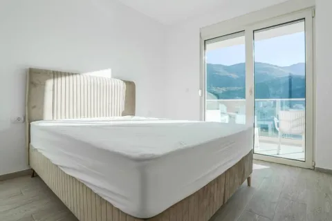 Rent, one bedroom apartment, 57m², Bečići, Budva - image 6