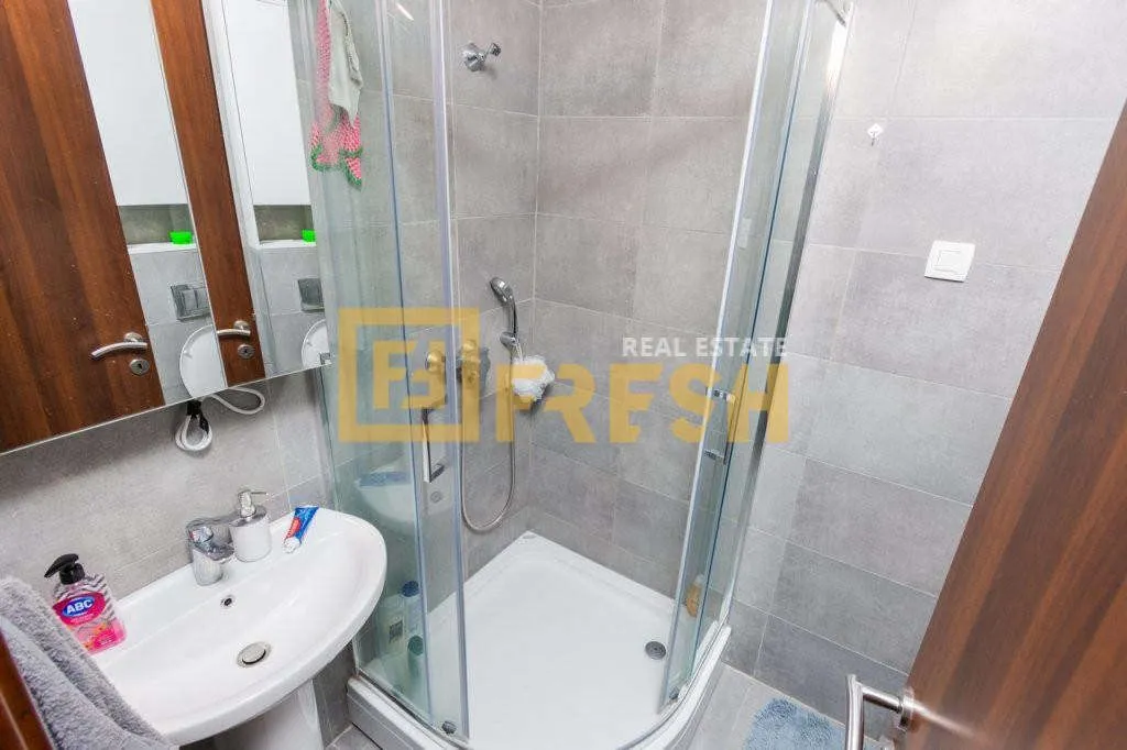 Izdavanje, dvosoban stan, 70m², Ljubović, Podgorica