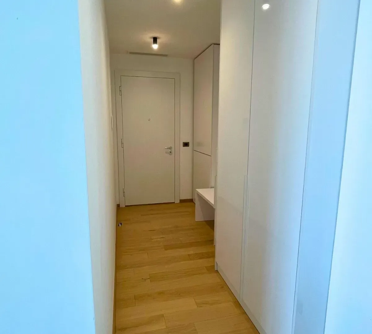 Izdavanje, trosoban stan, 81m², Stari grad, Novi Sad