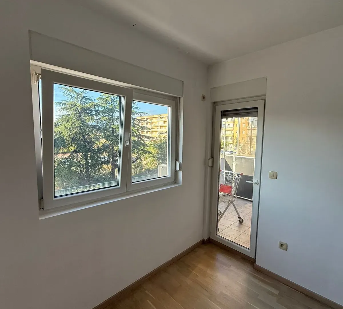 Rent, office space, 75m², City Kvart, Podgorica