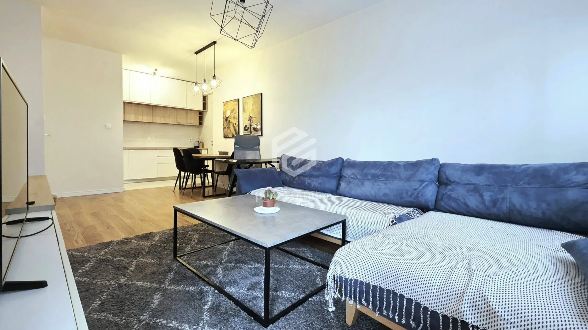 Rent, one bedroom apartment, 50m², Central Point, Podgorica