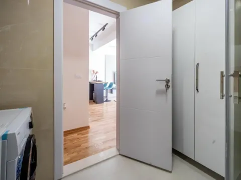 Prodaja, jednosoban stan, 53m², Velika Plaža, Ulcinj - image 3