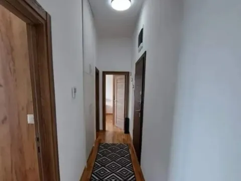 Prodaja, dvosoban stan, 52m², City Kvart, Podgorica - image 4