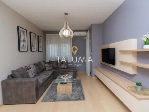 Izdavanje, jednosoban stan, 46m², City Kvart, Podgorica