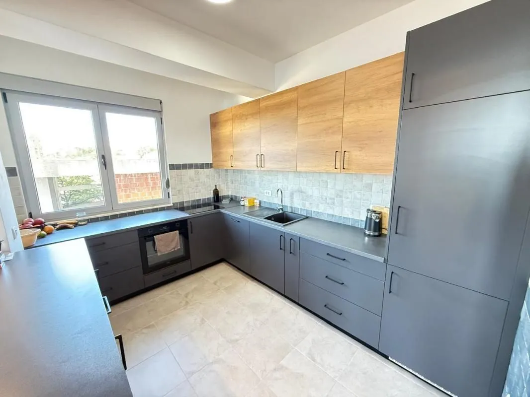 Sale, three bedroom apartment, 129m², Dobra Voda, Budva