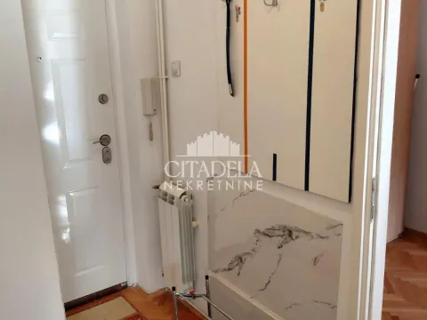 Izdavanje, jednosoban stan, 30m², Stari Grad, Beograd - image 13