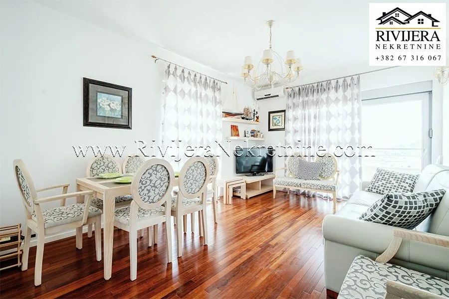 Prodaja, dvosoban stan, 76m², Lazi, Budva