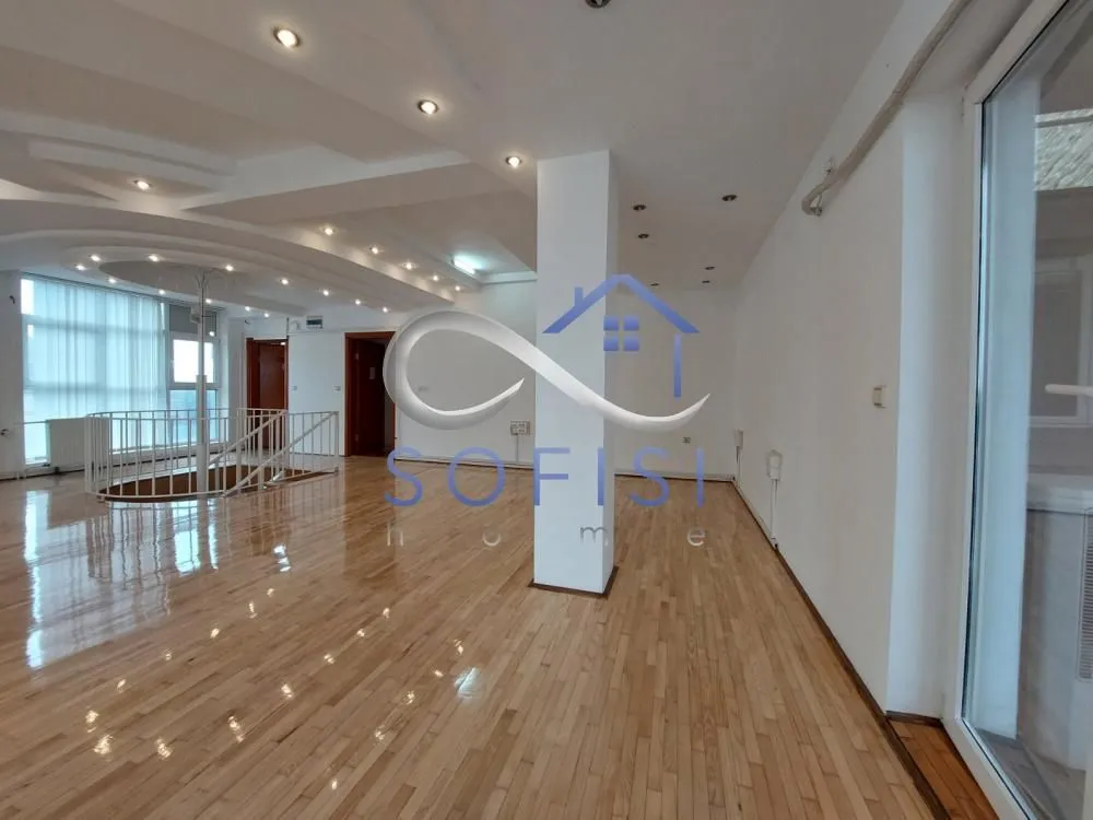 Rent, office space, 216m², Centar, Novi Sad