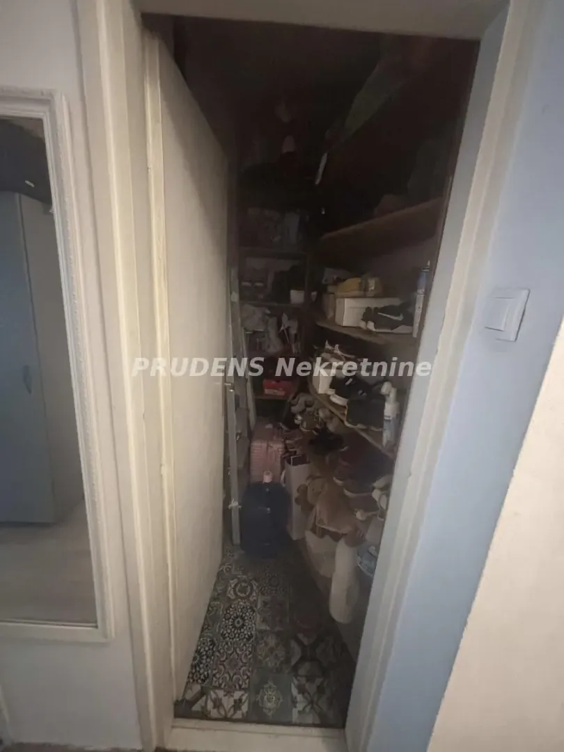 Prodaja, dvosoban stan, 50m², Šumice, Beograd