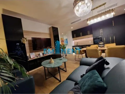 Stan in Novi Beograd Blok 65