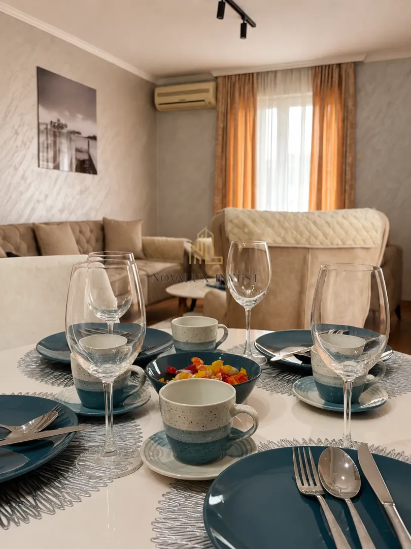 Izdavanje, kuća, 200m², Gornja Gorica, Podgorica
