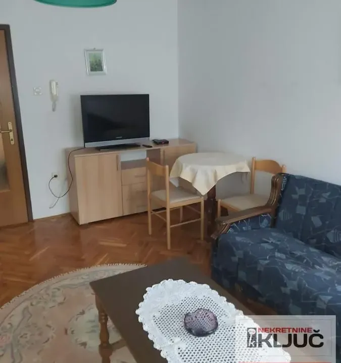 Rent, studio apartment, 24m², Grbavica, Novi Sad Sve Podlokacije