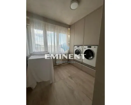 Rent, four bedroom apartment, 180m², Novi Beograd Blok 22, Novi Beograd Sve Podlokacije - image 9