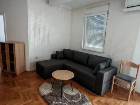 Izdavanje, jednosoban stan, 43m², Centar, Novi Sad - image 2