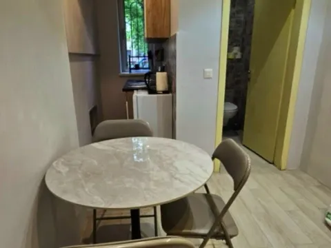 Izdavanje, poslovni prostor, 80m², Centar, Podgorica - image 3