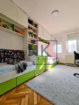 Rent, two bedroom apartment, 76m², Blok 6, Podgorica - image 8
