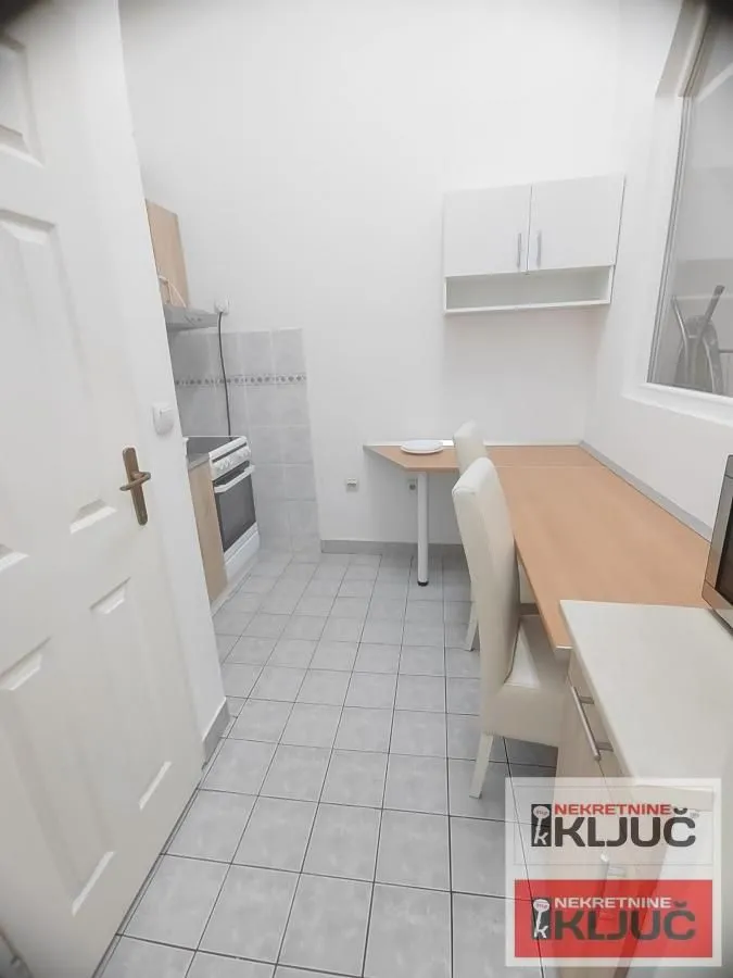 Prodaja, dvosoban stan, 54m², Grbavica, Novi Sad Sve Podlokacije