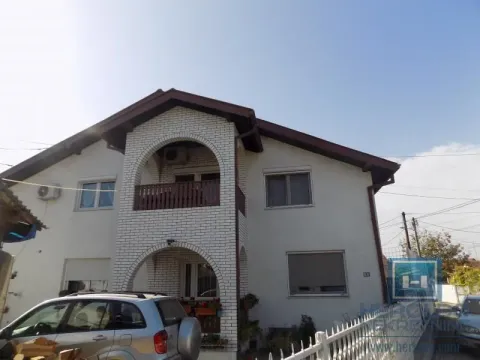 Prodaja, kuća, 264m2, Branko Krsmanović, Paraćin Prodaja, kuća, 264m2, Branko Krsmanović, Paraćin