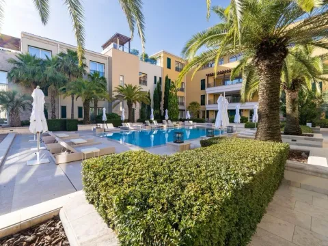 Prodaja, dvosoban stan, 90m², Kumbor, Herceg Novi - image 2