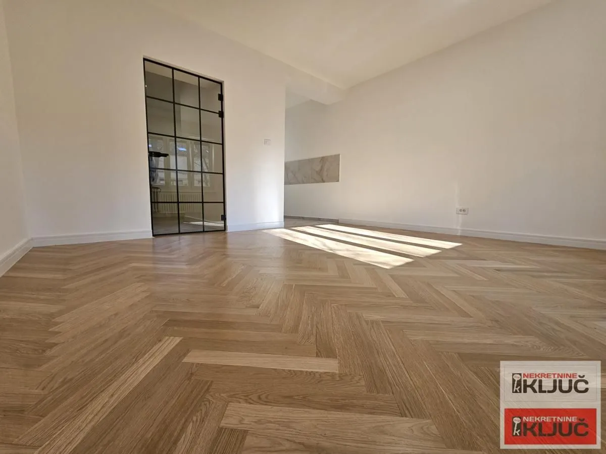 Prodaja, trosoban stan, 85m², Centar, Novi Sad
