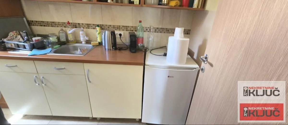 Rent, office space, 720m², Rumenka, Novi Sad Sve Podlokacije