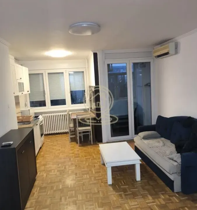 Izdavanje, dvosoban stan, 52m², Liman 3, Novi Sad Sve Podlokacije