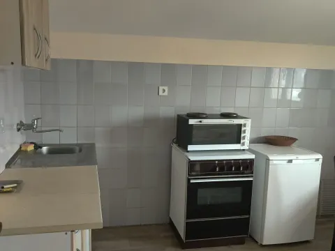 Izdavanje, dvosoban stan, 70m², Gornja Gorica, Podgorica - image 7