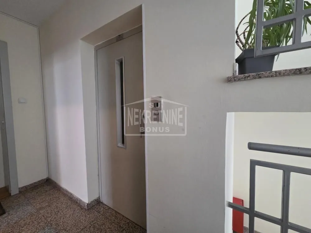 Prodaja, dvosoban stan, 52m², Prozivka, Subotica