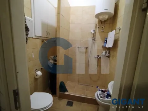 Prodaja, dvosoban stan, 70m², Vračar, Šid - image 16