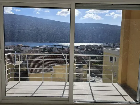 Prodaja, dvosoban stan, 70m², Herceg Novi, Crna Gora - image 8