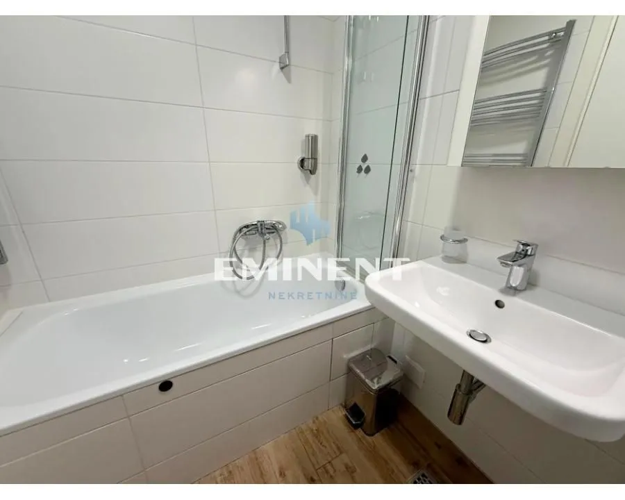 Izdavanje, jednosoban stan, 35m², Novi Beograd Blok 67, Novi Beograd Sve Podlokacije