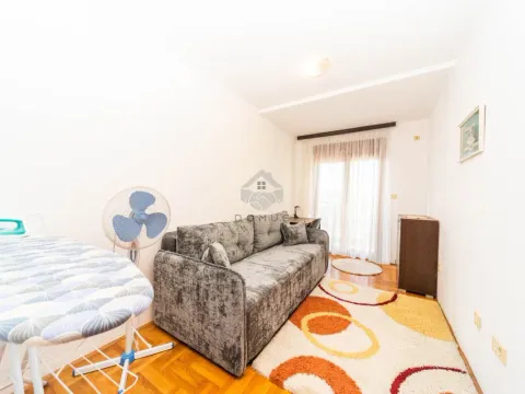 Izdavanje, dvosoban stan, 75m², Stari Aerodrom, Podgorica - image 8