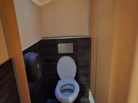 Izdavanje, poslovni prostor, 86m², Sarajevska, Beograd - image 19